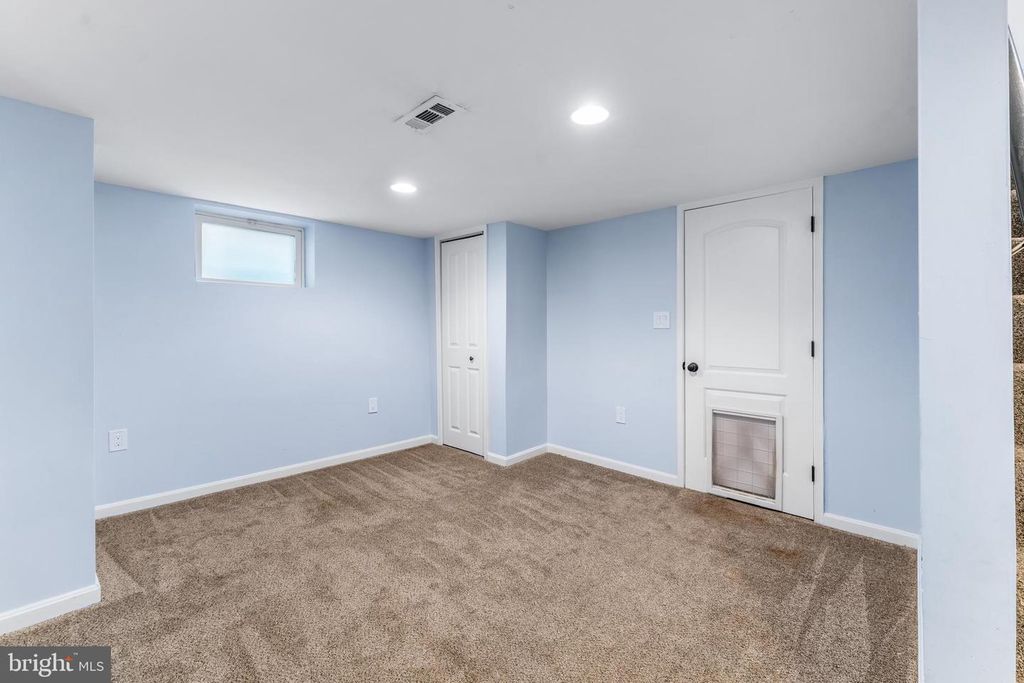 Image 26 of property listing at 415 IRENE DR, Glen Burnie, MD 21061