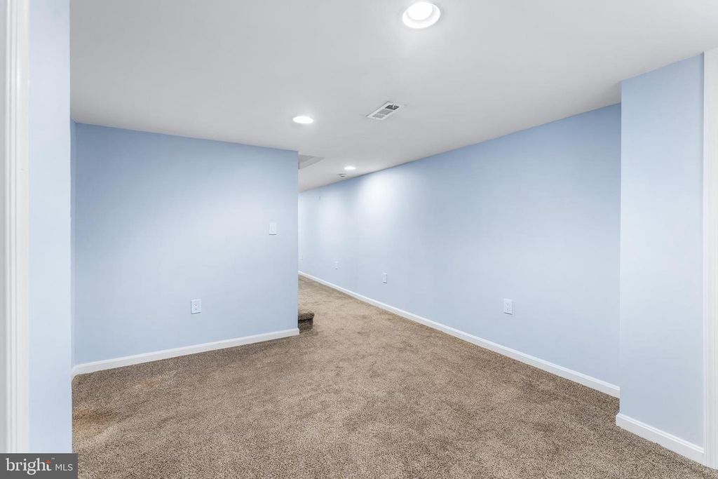 Image 27 of property listing at 415 IRENE DR, Glen Burnie, MD 21061