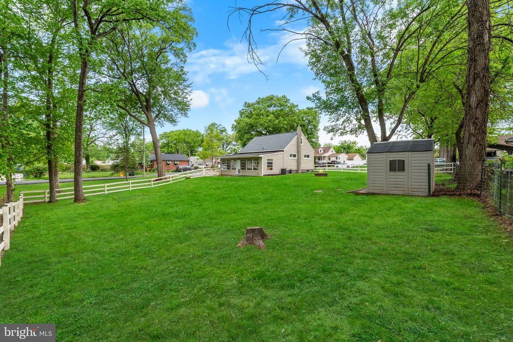 Image 39 of property listing at 415 IRENE DR, Glen Burnie, MD 21061