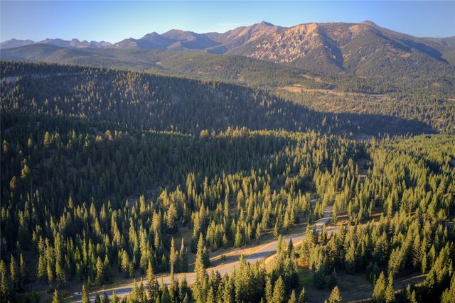 208 Outlook Trail, Big Sky, MT 58716