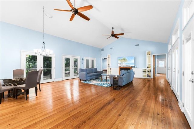 6567 Tahiti Way, Flowery Branch, GA 30542