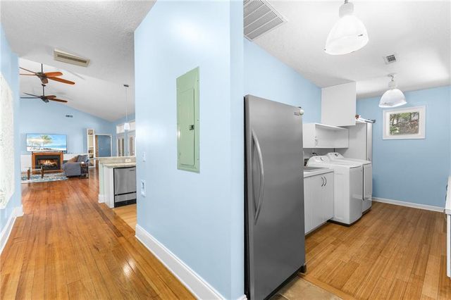 6567 Tahiti Way, Flowery Branch, GA 30542