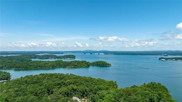 6567 Tahiti Way, Flowery Branch, GA 30542