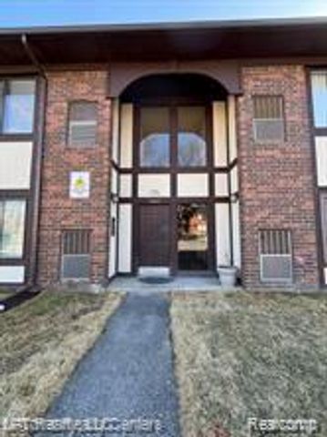 4973 E 10 Mile Road 8, Warren, MI 48091