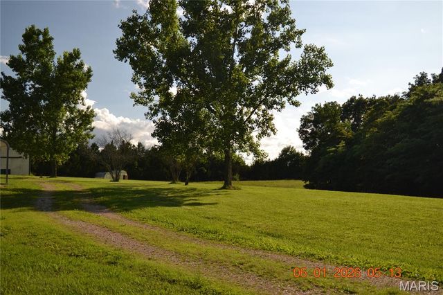 4350 Silver Springs Road, De Soto, MO 63628