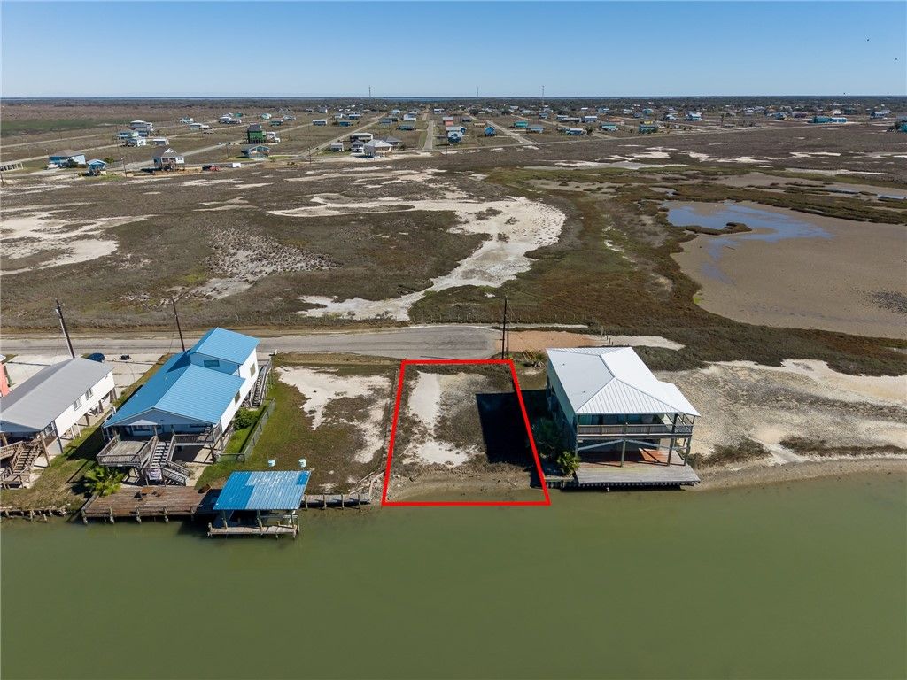 153 Starfish Dr, Rockport, TX 78382 — exterior