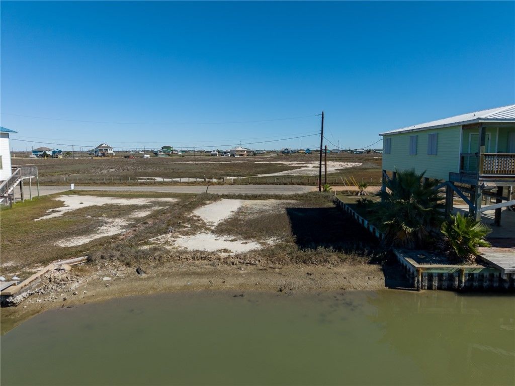 153 Starfish Dr, Rockport, TX 78382 — photo 4