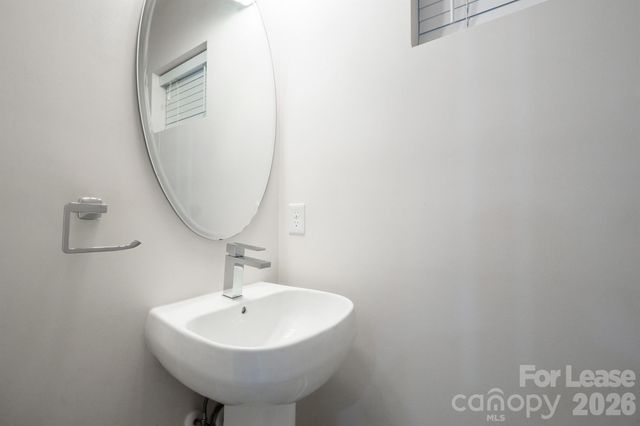 935 Mcalway Road, Charlotte, NC 28211