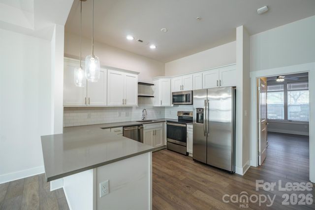 935 Mcalway Road, Charlotte, NC 28211