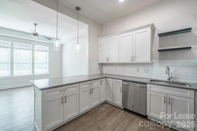 935 Mcalway Road, Charlotte, NC 28211