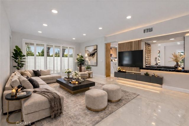 20500 Blairmoore Street, Chatsworth, CA 91311