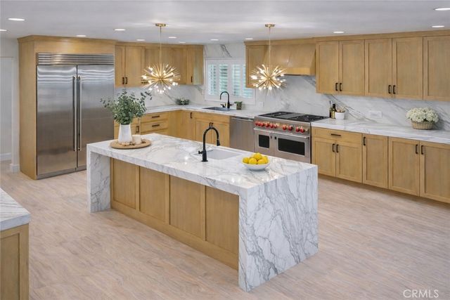 20500 Blairmoore Street, Chatsworth, CA 91311