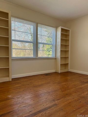 611 N Maple Street, Searcy, AR 72143