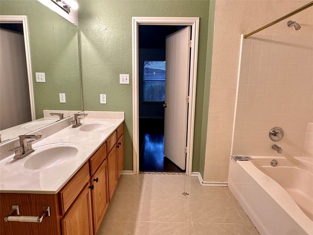 3531 Tamarack Drive, Grand Prairie, TX 75052