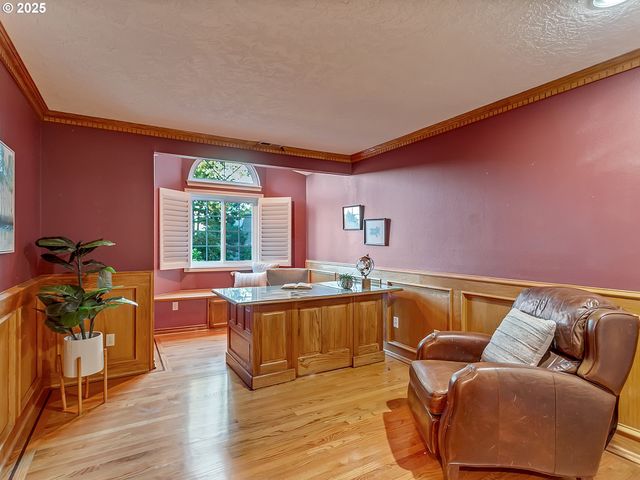 19775 WILDWOOD Dr, West Linn, OR 97068