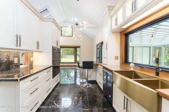 2061 N Williamston Road, Williamston, MI 48895