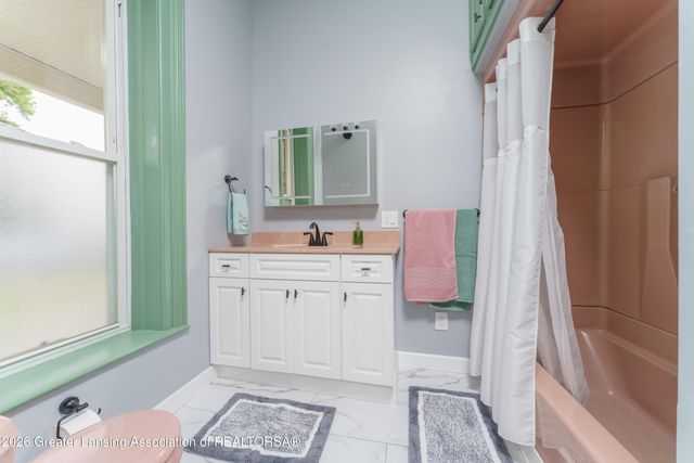 2061 N Williamston Road, Williamston, MI 48895