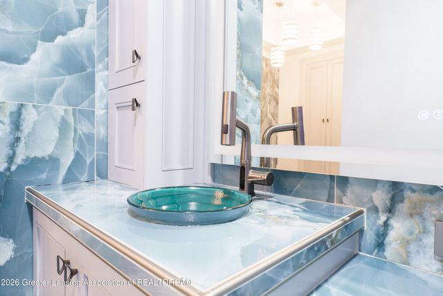 2061 N Williamston Road, Williamston, MI 48895