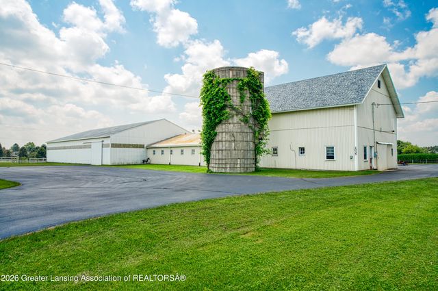 2061 N Williamston Road, Williamston, MI 48895