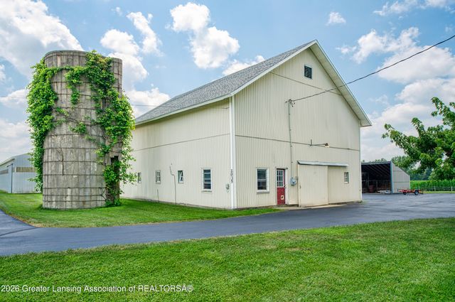 2061 N Williamston Road, Williamston, MI 48895