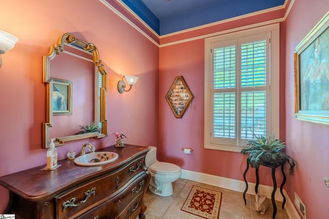 33 Southview Ledge Road, Landrum, SC 29356