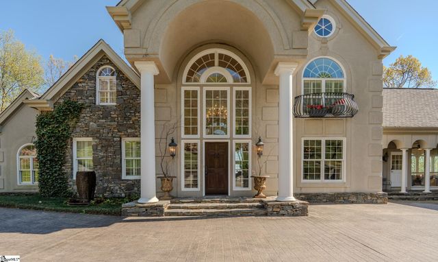 33 Southview Ledge Road, Landrum, SC 29356