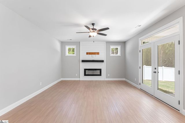 237 Black Road, Simpsonville, SC 29680