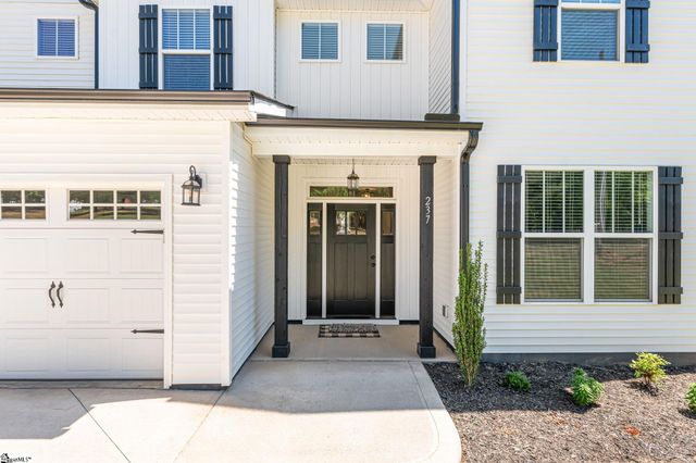 237 Black Road, Simpsonville, SC 29680