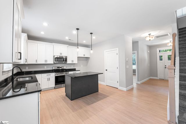 237 Black Road, Simpsonville, SC 29680