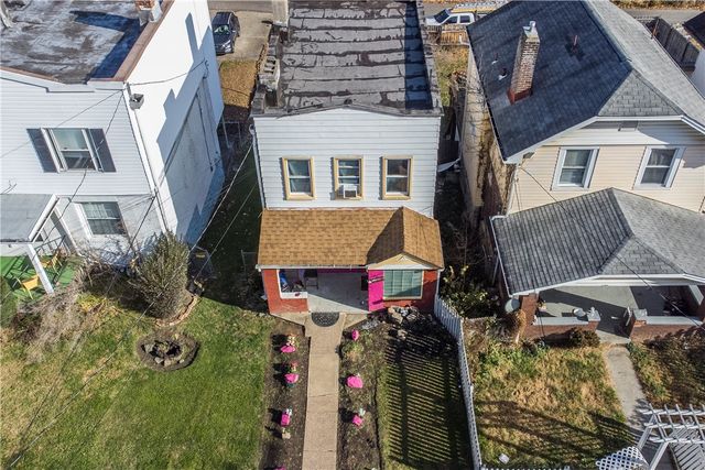 929 Woodbourne Ave, Brookline, PA 15226