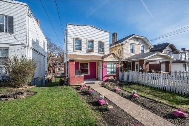 929 Woodbourne Ave, Brookline, PA 15226