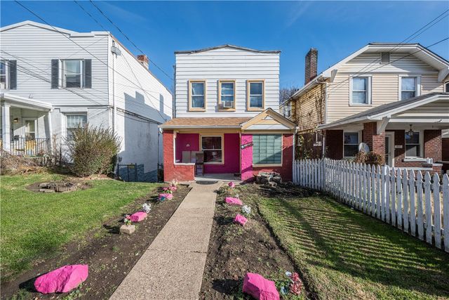 929 Woodbourne Ave, Brookline, PA 15226