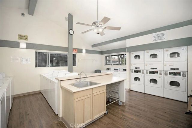 212 Springview, Irvine, CA 92620