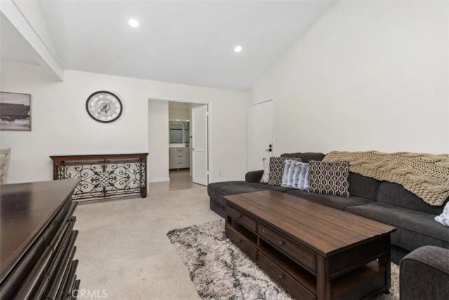 212 Springview, Irvine, CA 92620
