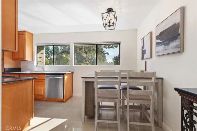 212 Springview, Irvine, CA 92620