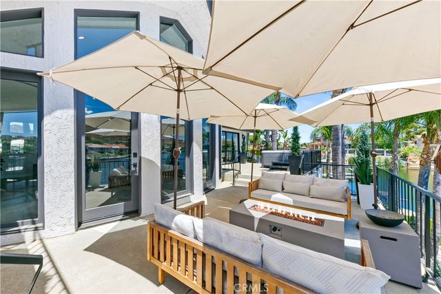 30310 White Wake, Canyon Lake, CA 92587