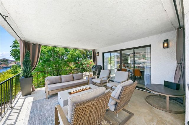 30310 White Wake, Canyon Lake, CA 92587