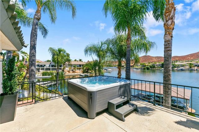 30310 White Wake, Canyon Lake, CA 92587