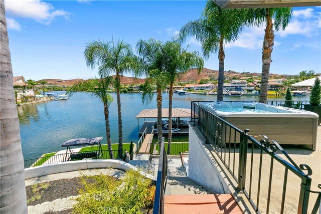30310 White Wake, Canyon Lake, CA 92587