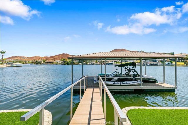 30310 White Wake, Canyon Lake, CA 92587