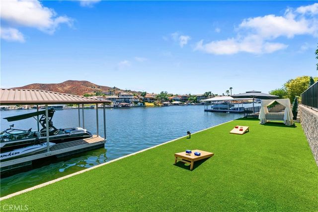 30310 White Wake, Canyon Lake, CA 92587