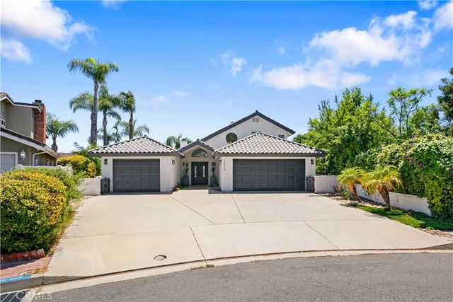 30310 White Wake, Canyon Lake, CA 92587