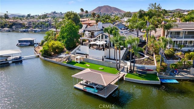 30310 White Wake, Canyon Lake, CA 92587