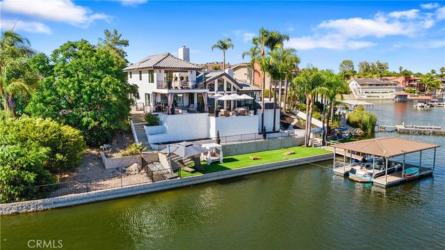 30310 White Wake, Canyon Lake, CA 92587