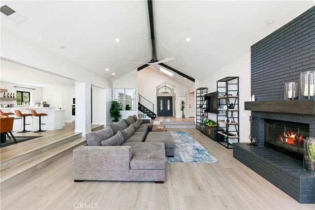 30310 White Wake, Canyon Lake, CA 92587