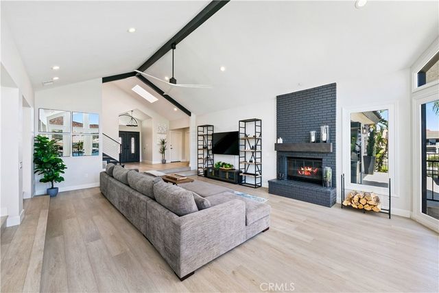 30310 White Wake, Canyon Lake, CA 92587