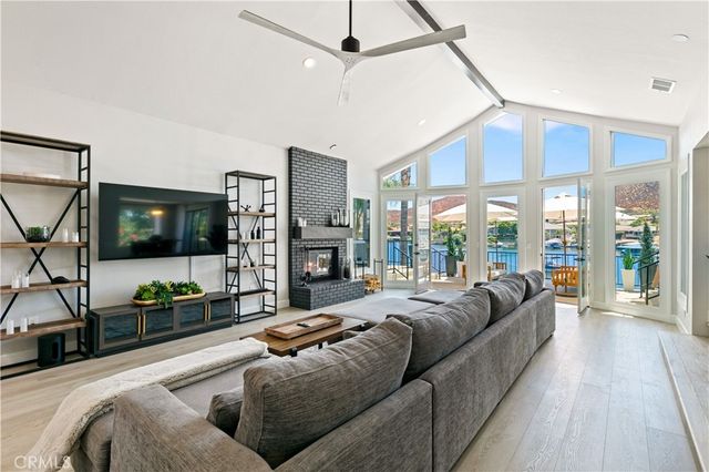 30310 White Wake, Canyon Lake, CA 92587