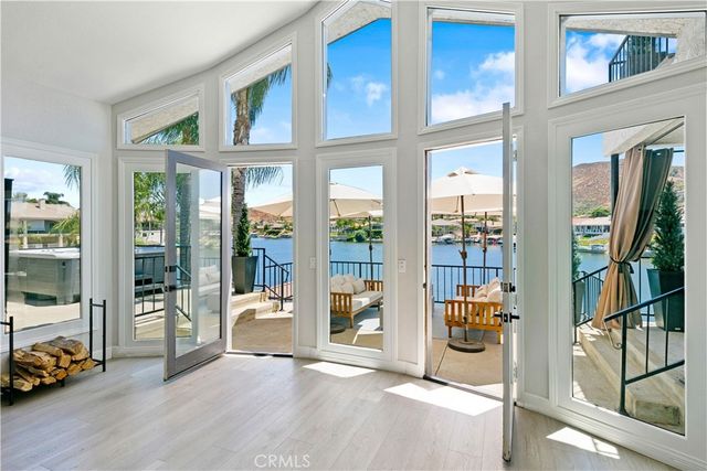 30310 White Wake, Canyon Lake, CA 92587