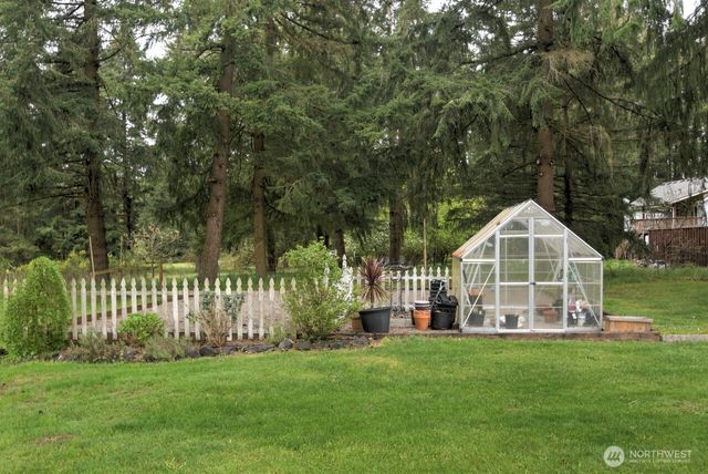 16915 Eugene Street SW, Rochester, WA 98579