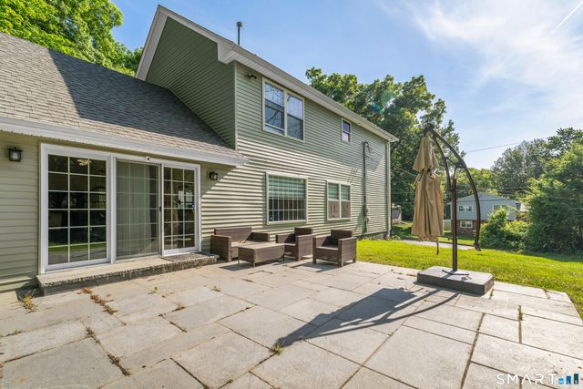 42 White Avenue, Middlebury, CT 06762